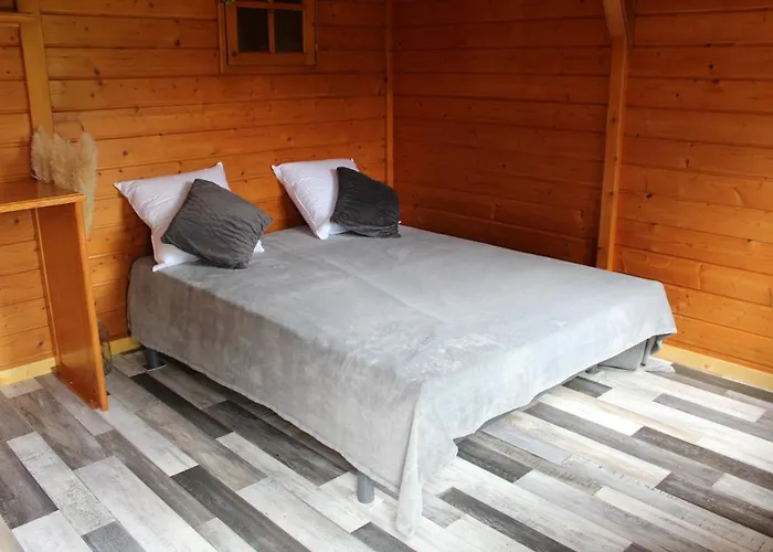 Les Granges D'antan - Le Refuge Forestier - Insolite Sans Eau - Electricite Avec Batterie Nomade Chalonnes-Sous-le-Lude